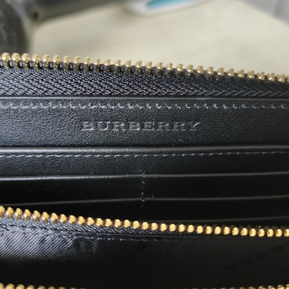 My Favorite Purse Burberry Long Wallet Card Holder - Picture 8 of 13